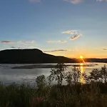 Villa Spacious Riverside With Aurora And Wilderness Utsjoki