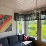 Spacious Riverside With Aurora And Wilderness Villa