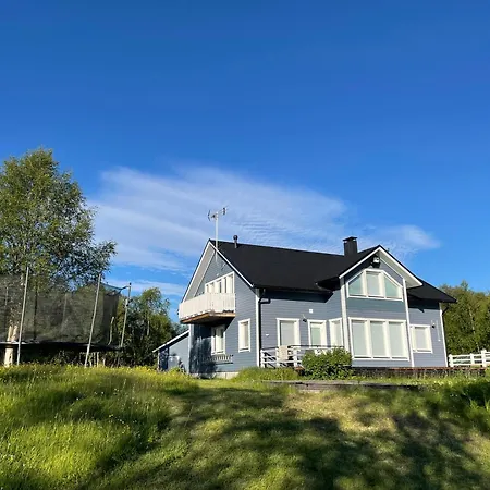 Villa Spacious Riverside With Aurora And Wilderness Utsjoki