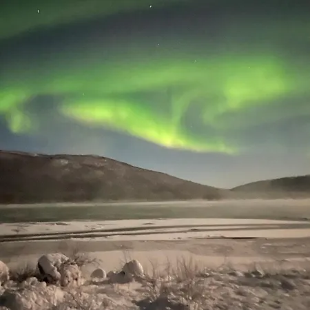 Spacious Riverside With Aurora And Wilderness Villa Utsjoki