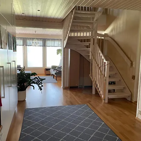 Villa Spacious Riverside With Aurora And Wilderness Utsjoki