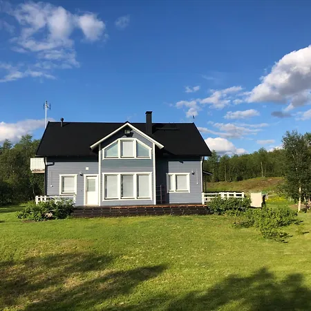 Spacious Riverside With Aurora And Wilderness Utsjoki